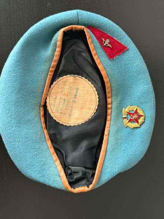 Соц Парашутна Барета