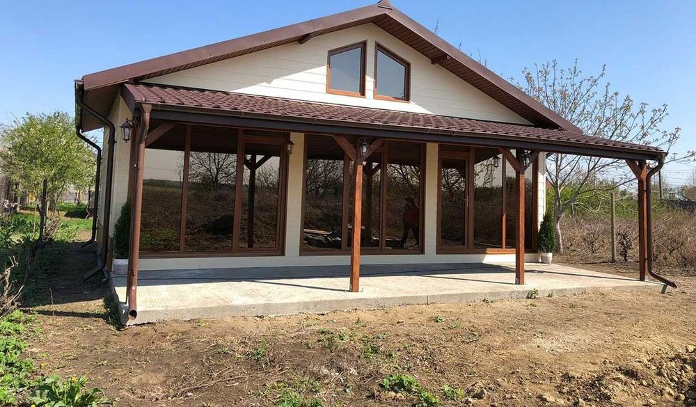 Casa Modulara, Garaje Auto, Containere din panou sandwich termoizolant