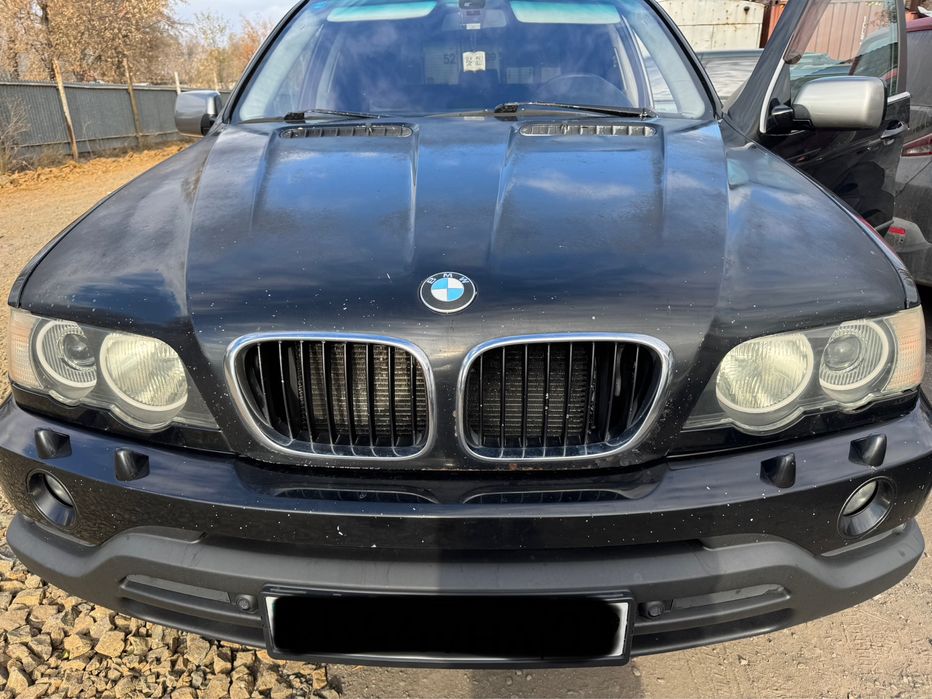 Капот от BMW X5 e53 дорест.