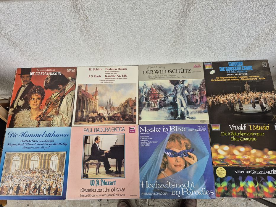 Vând 150LP Discuri Vinil colectie muzica clasica compozitori celebrii