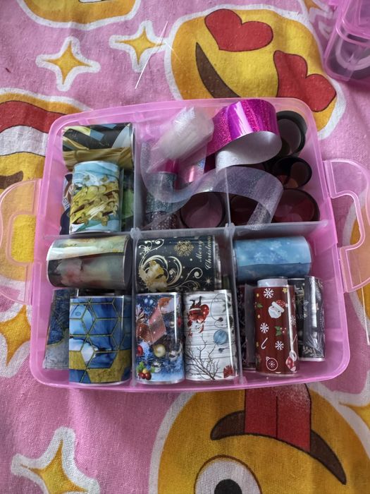 Geluri si acril constructie unghii 555 lei tot