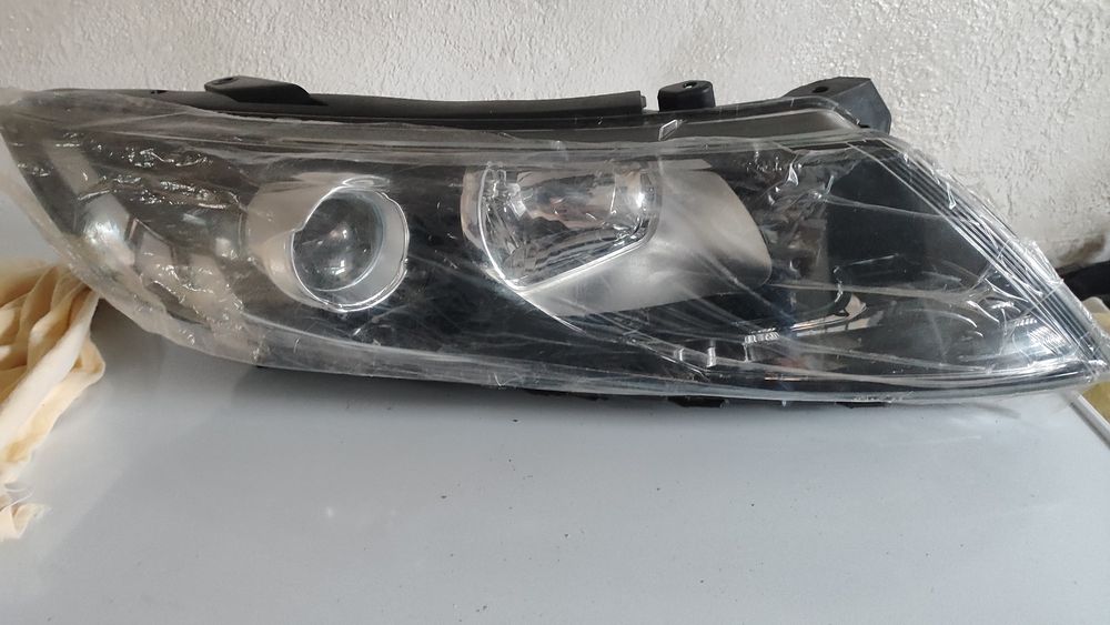 Продам 2 фары на. Киа оптима