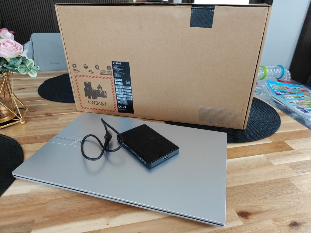 Laptop Asus 17.3 FullHD 16gb 512gb ssd nvme 1tb 24gb 40gb ram