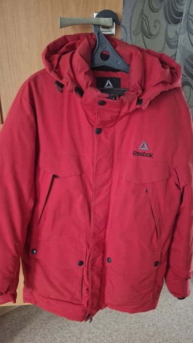 Продам зимние куртку на мальчика