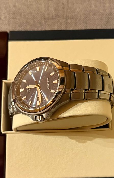 Часовник Citizen - Eco Drive, Sapphire Crystal 43 mm