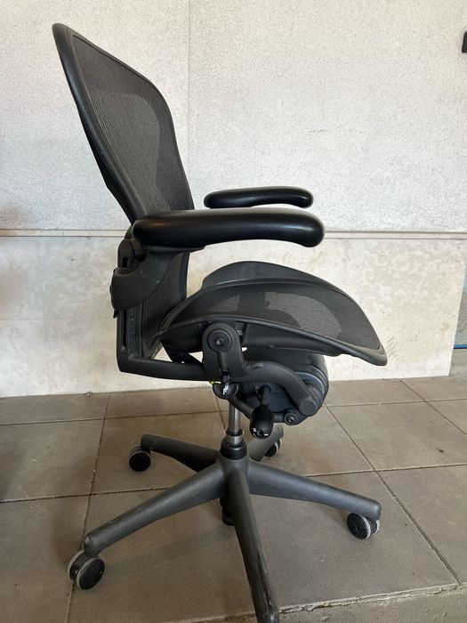 Herman Miller Aeron size B