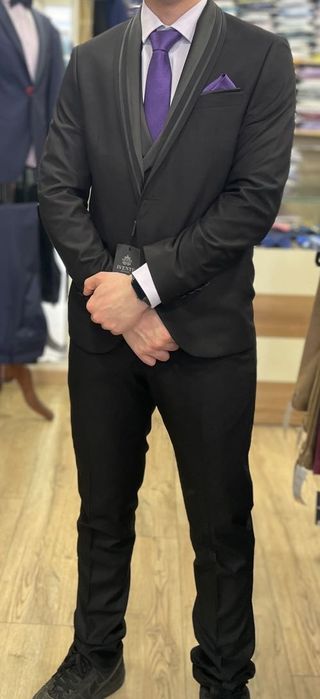 Мъжки костюм за абитуриенски бал (размер S)