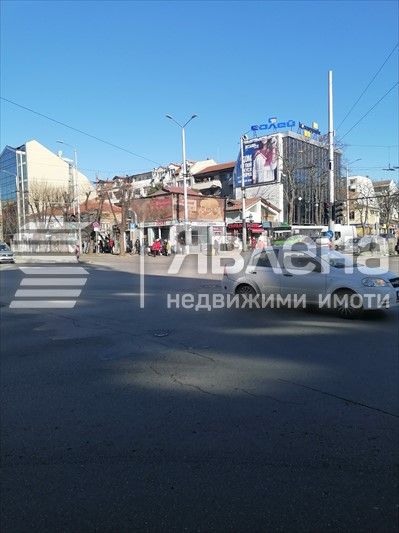 Магазин, Червения площад, 60 кв.м.