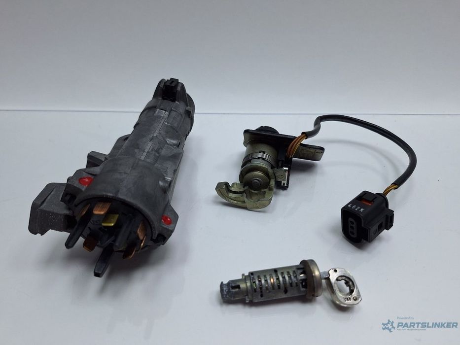 Contact de pornire cu cheie si butuci VOLKSWAGEN PASSAT 3B3 2000 - 2005 1.6 1.6 ALZ 4B0905851A , 3B0827573G