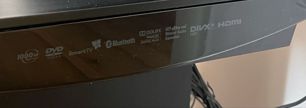 Sistem audio Philips 5.1 HTB352 de 1000W