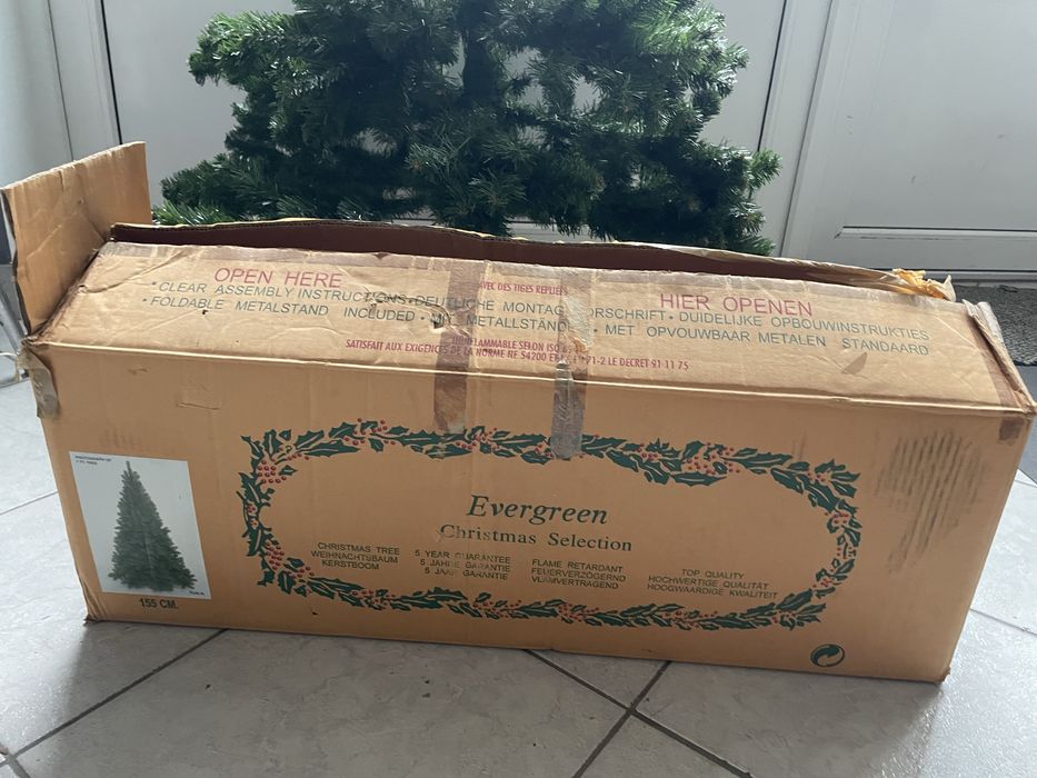 Brad artificial de Crăciun cu suport din fier