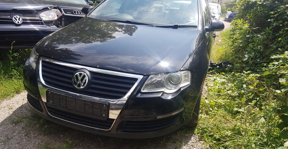 Пасат 2,0тди 16 седан на части. VW Passat BKP 2,0tdi 16v sedan