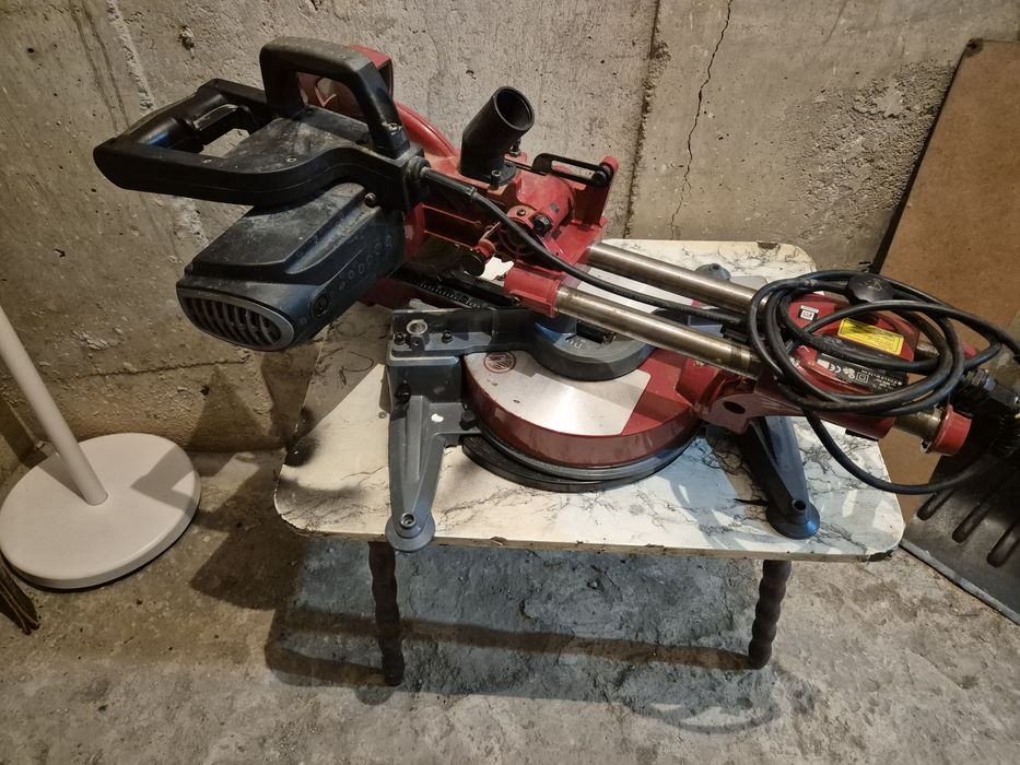 Fierastrau debitator cu glisare Einhell