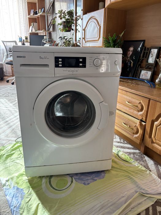 Продам стиральную машинку