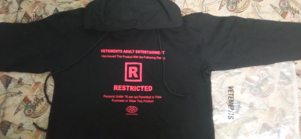 Vetements Restricted hoodie