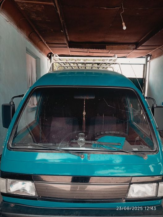 Modeli Damas yili 2000