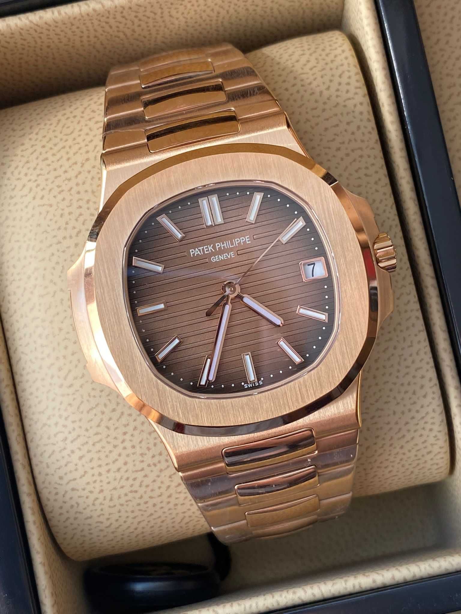 Patek Philippe Nautilus In Rose Gold Reference 5711R