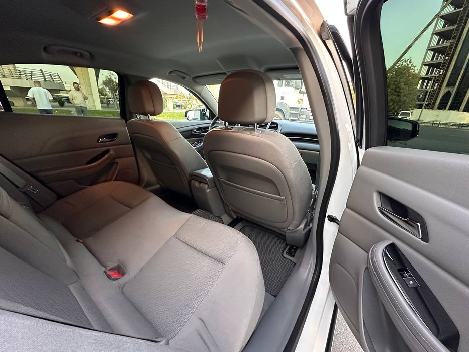 Продам chevrolet malibu 1 ls механика