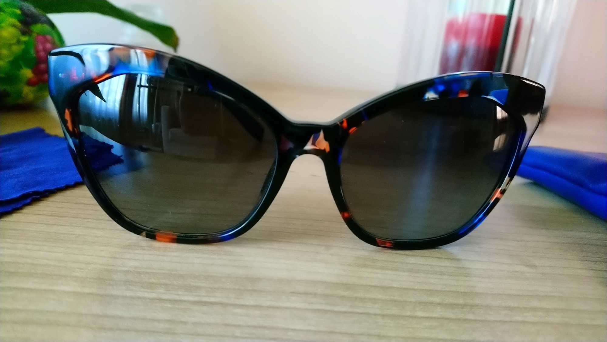 Слънчеви очила TRUSSARDI
