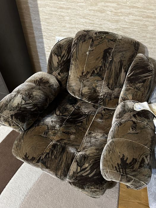 Диван в хорошем состояний