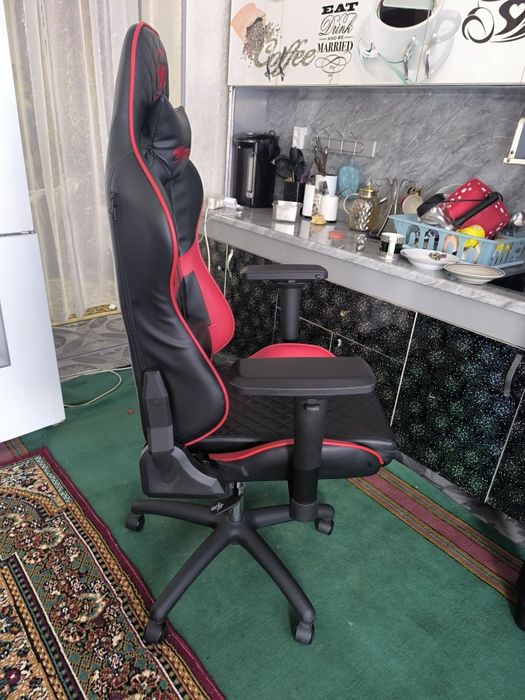 Игровое кресло cougar