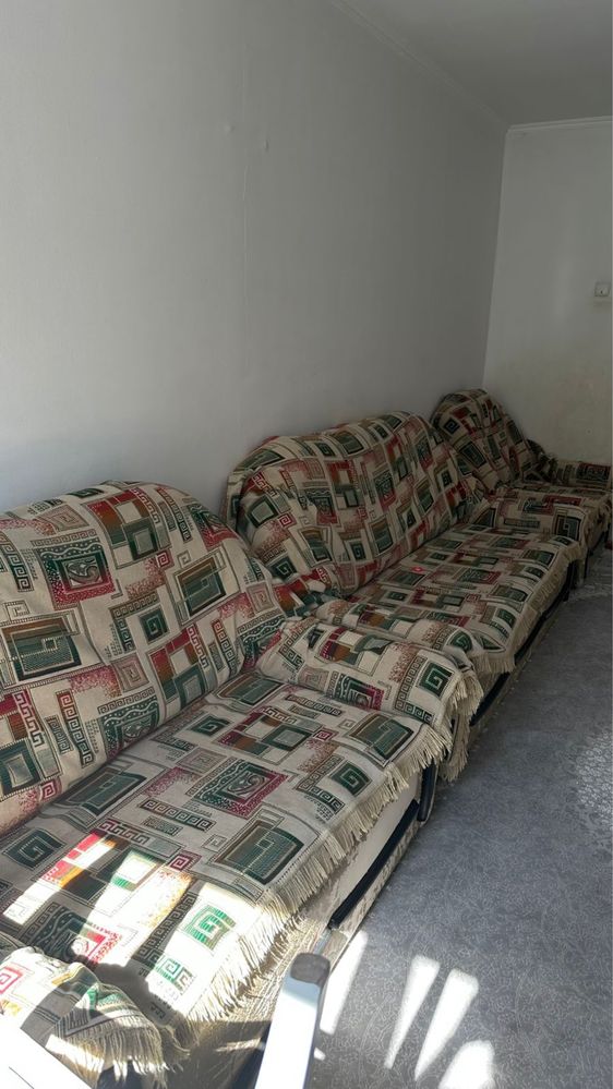 шикарный диван, все рабочее