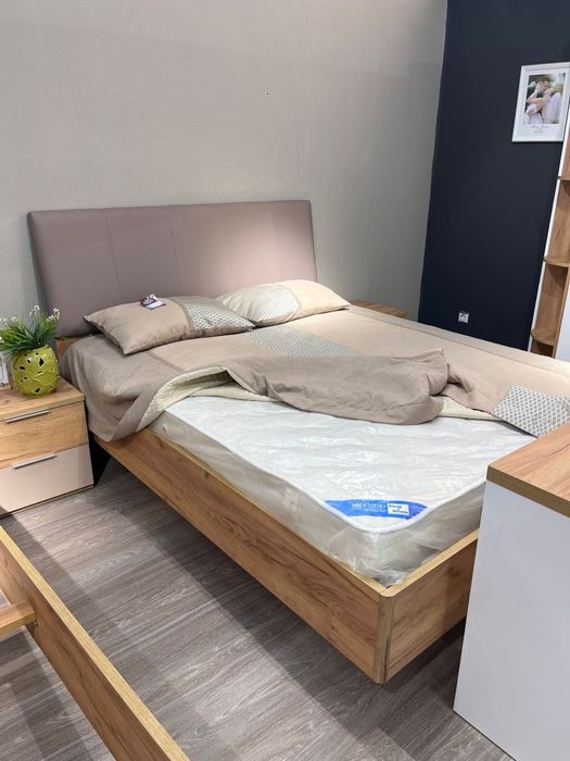 Продам кровать двуспальная