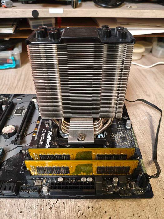 Z370/OEM + i7-9700K + 32GB DDR4 + башня-кулер