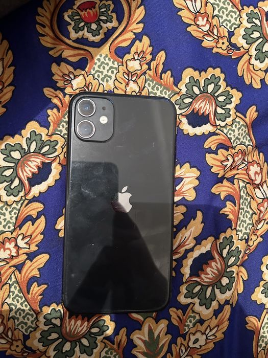 Айфон 11 64 Акб.