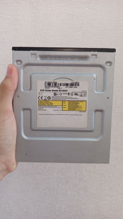 DvD RW дисковод SH-S223