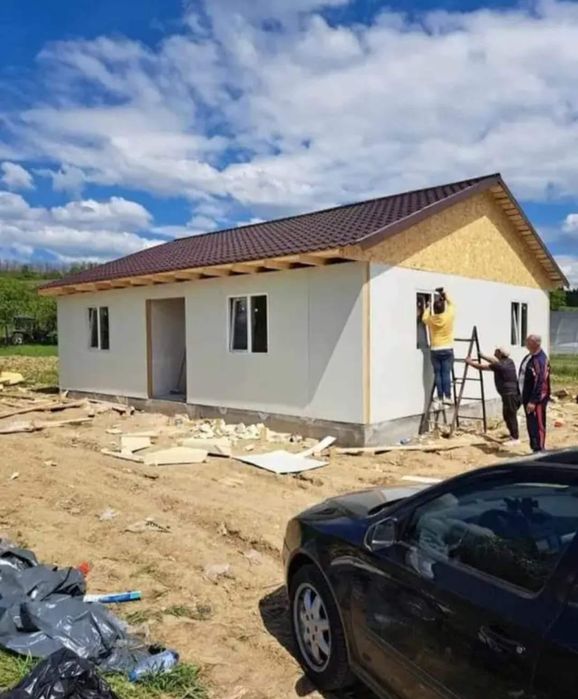 Vand case din panouri sandwich termoizolante