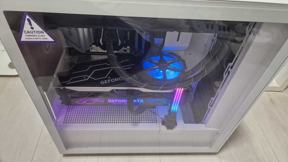 PC High-End RTX 4090 + Ryzen 7800X3D | 64GB DDR5 | 1TB NVMe | 1200W