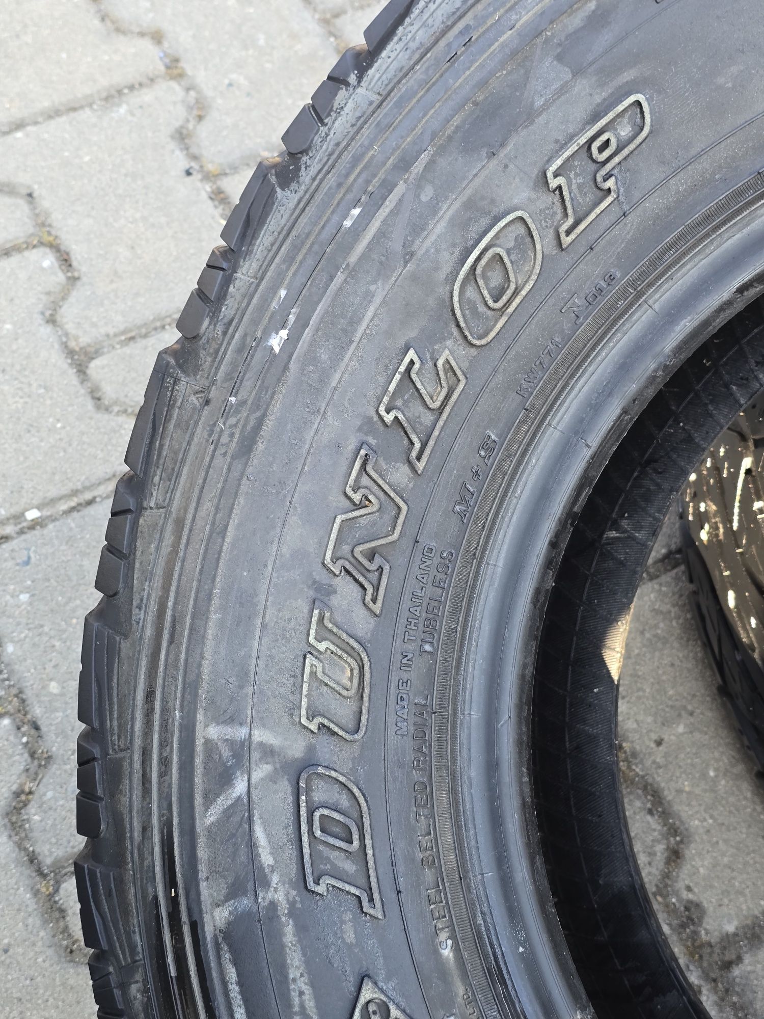 275 70 16 Dunlop