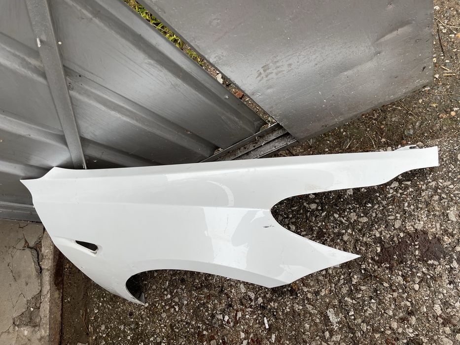 Десен калник за Tesla 3 Тесла 3  2023г-