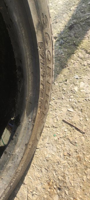 2бр Зимни гуми Пирели 255 40 21
