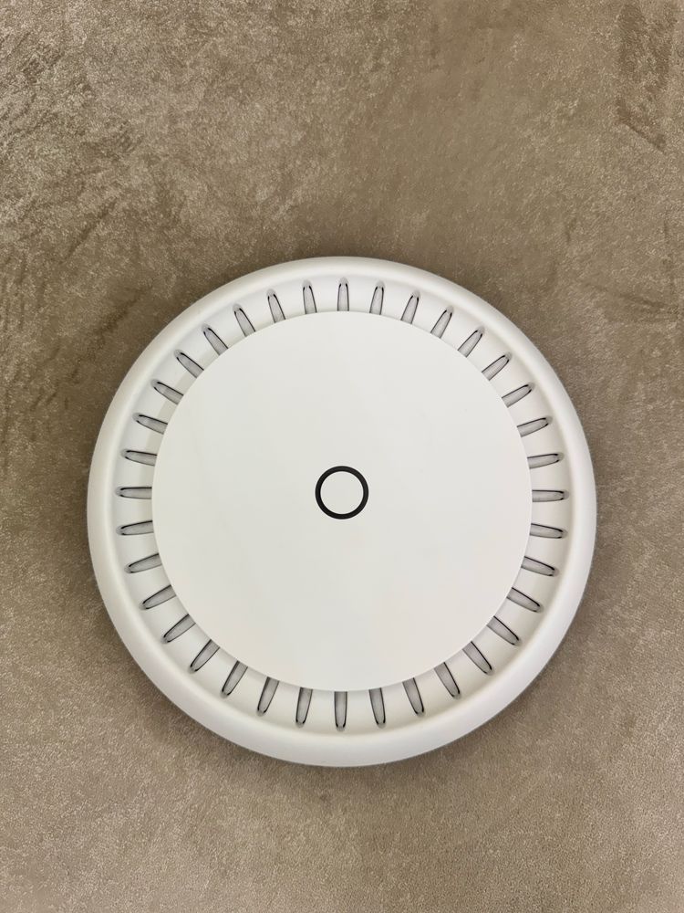 Точка доступа MikroTik RBcAPGi-5acD2nD-XL