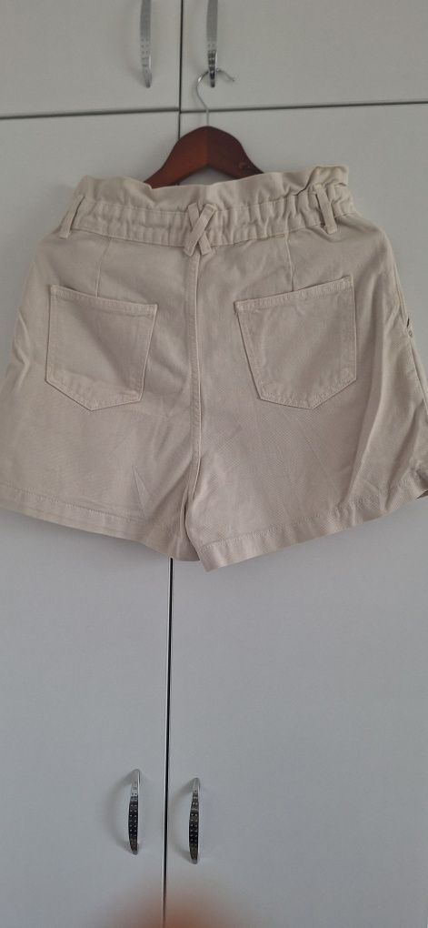 Pantaloni scurti din denim Zara