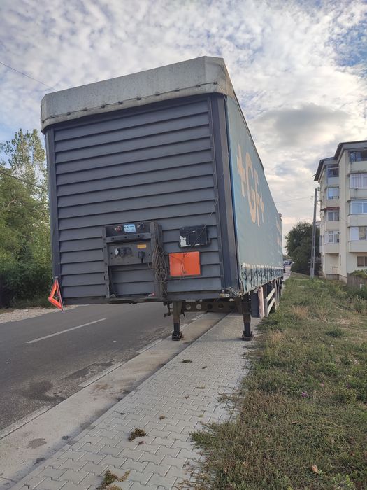 Semiremorca merker