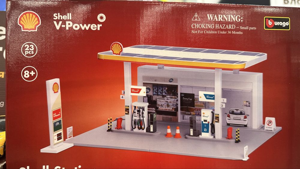 Продавам цялата колекция от SHELL колички и бензиностанция