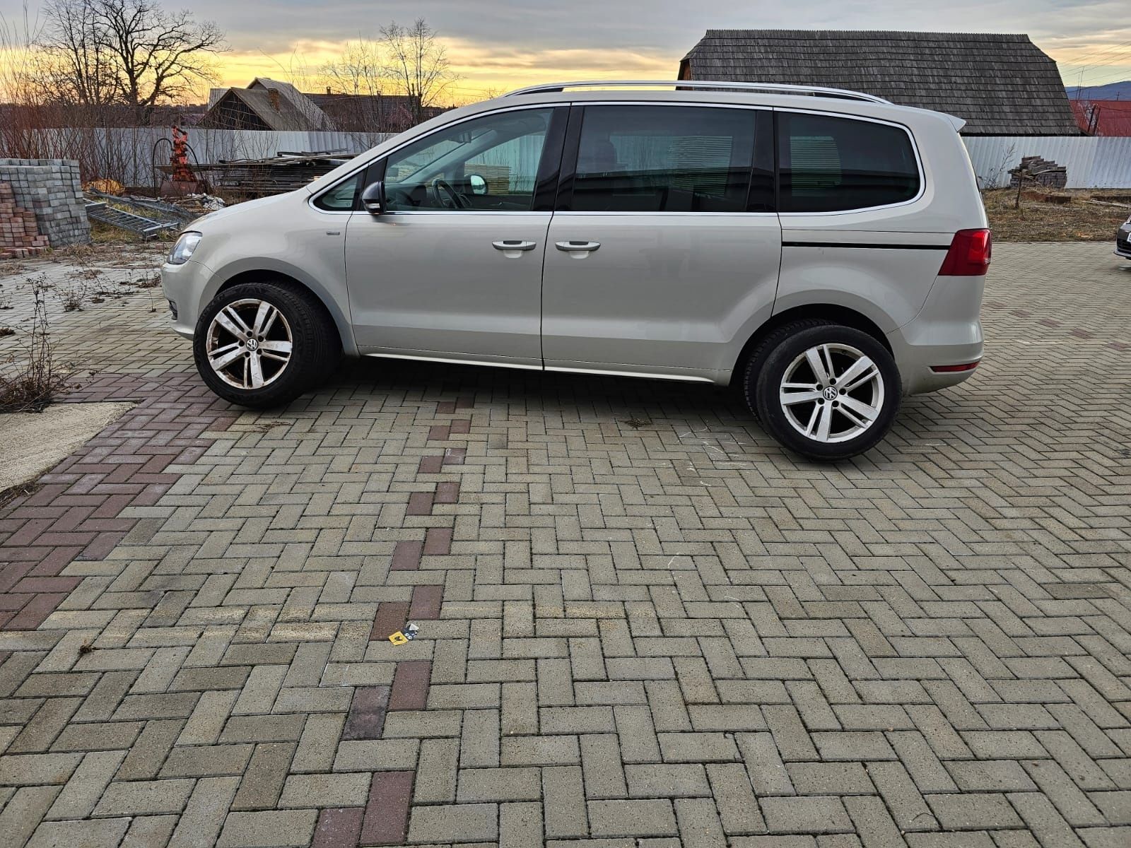 Wolksvagen Sharan 2.0 l 7 locuri Diesel
