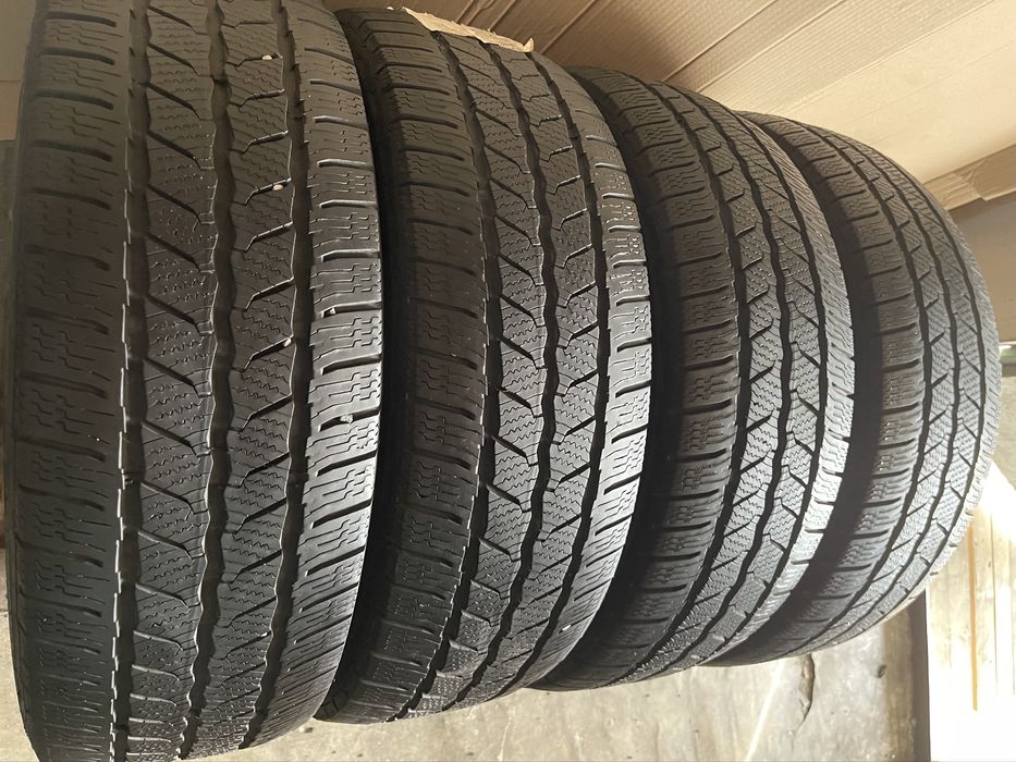 215/60/R17 C Continental VanContactWinter