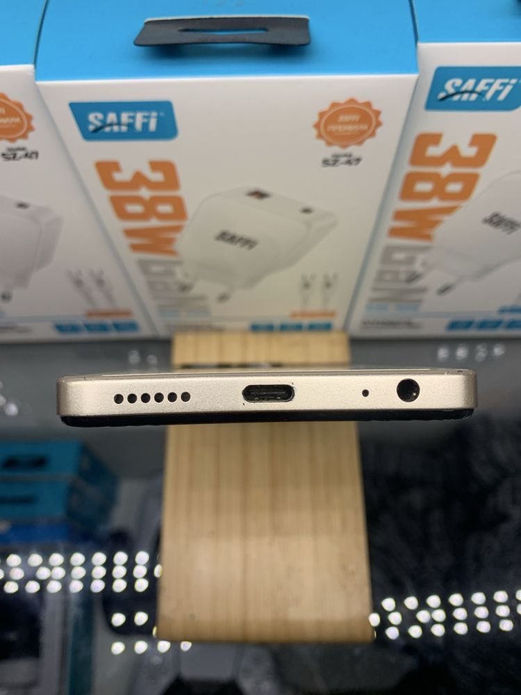 Смартфон Infinix smart 8 4/128gb купить в рассрочку магазин реал