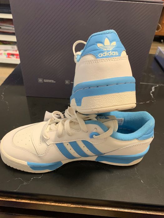 ADIDAS маратонки чисто нови внос от Великобритания