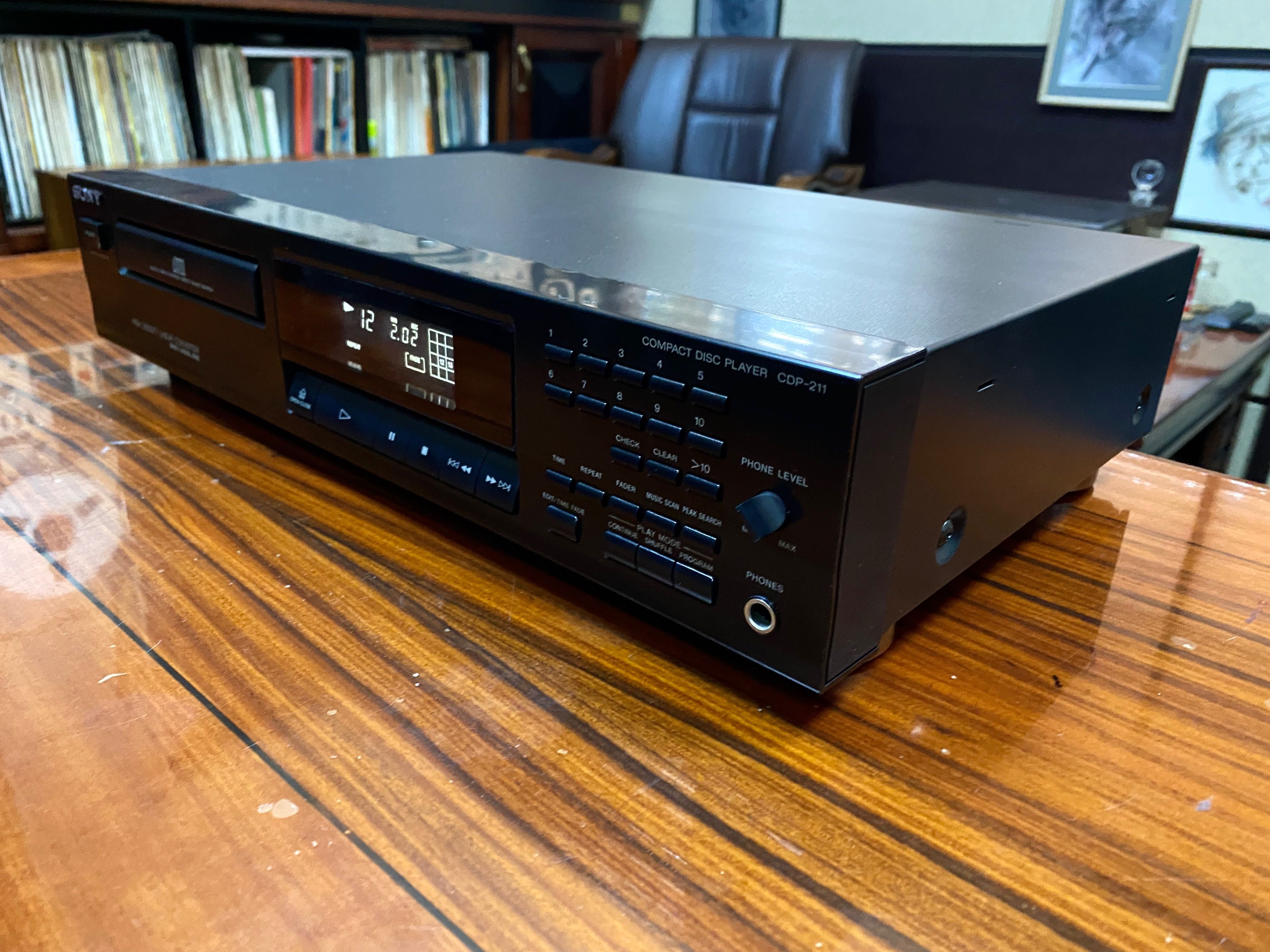 Чудесен плеър Sony CDP-211