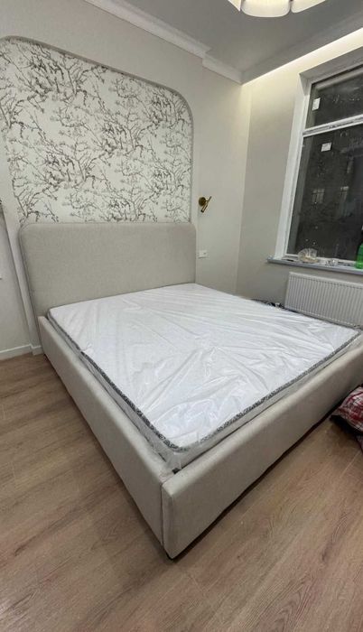 Срочно! Новый матрас двуспальный размер 180×200 см