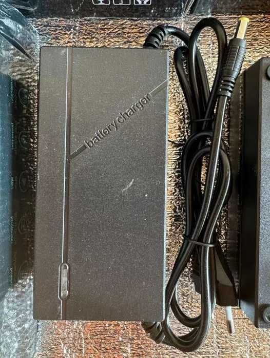 Incarcator profesional 36V (42V)-2A, mufa 5,5x2,1 trotinete si scutere