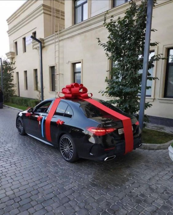 Avto bantik quvonchli kunlar uchun