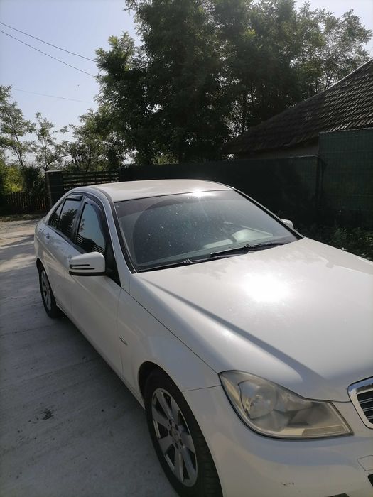 Mercedes c class 2012 diesel model facelift .
