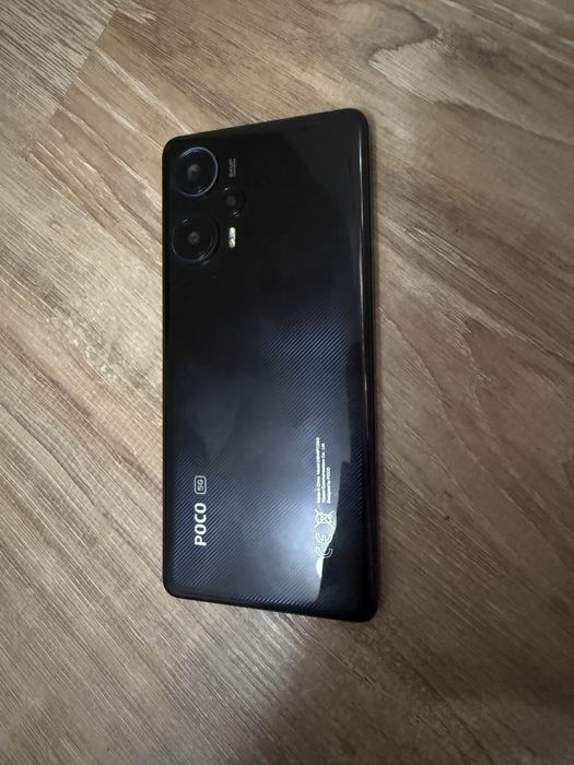 Продам Poco F5 на 256гб/ 12