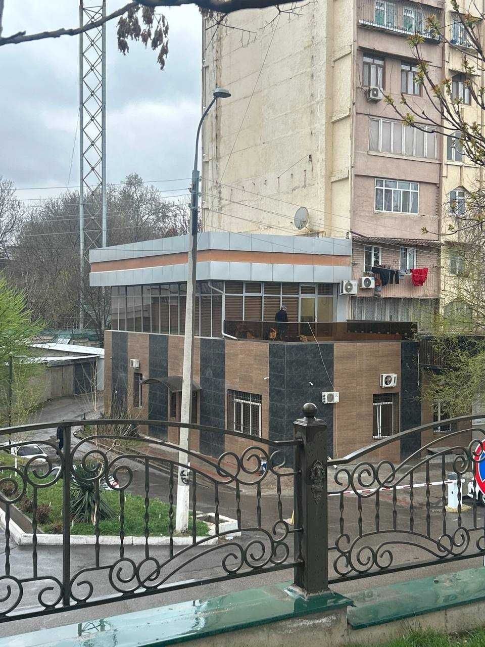 Под офис готовый бизнес с арендаторами 621 кв.м, Ц-12
